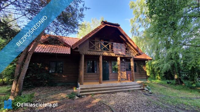 Wyjątkowy drewniany dom pod Warszawą