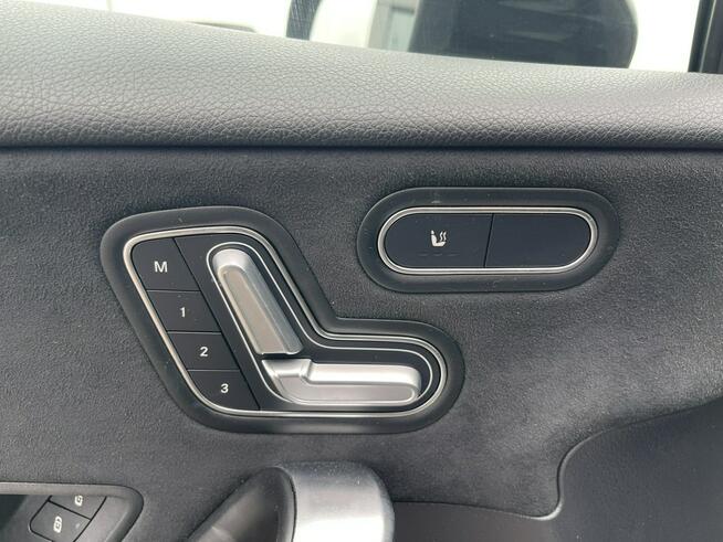 Mercedes A 200 Salon PL AMG line Automat Pamięć Szyberdach kamery360