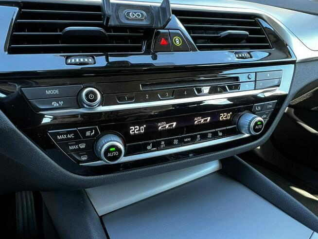 BMW 520 2.0d 190 Automat Kamera Hak