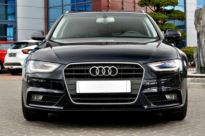 Audi A4 2.0TDI 136KM Lift Xenon Led Skóra Klimatronik Navi Alufelgi Parktronik