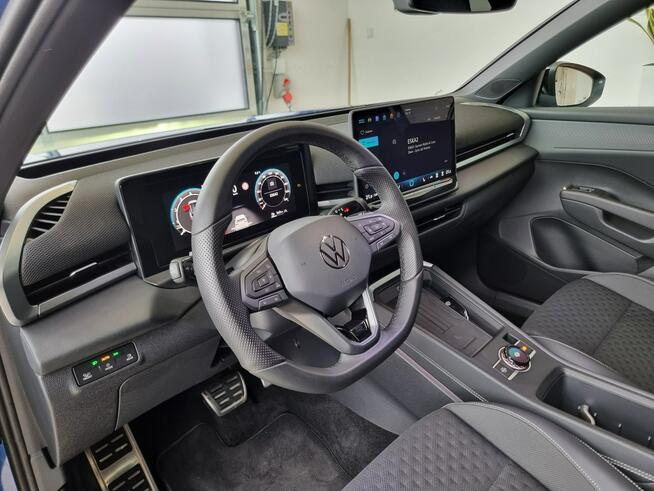 Volkswagen T-Roc R-Line 1.5 eTSI 150KM automat DSG Pakiet Technology "Innovision Pro"