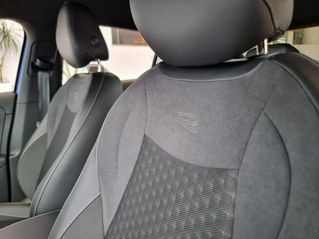 Volkswagen T-Roc R-Line 1.5 eTSI 150KM automat DSG Pakiet Technology "Innovision Pro"