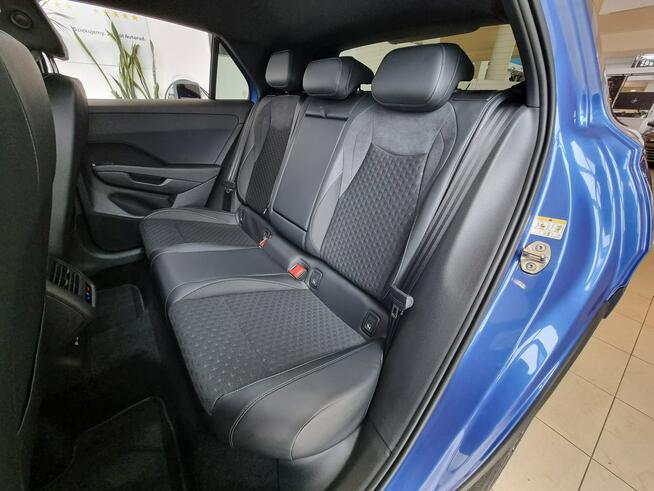 Volkswagen T-Roc R-Line 1.5 eTSI 150KM automat DSG Pakiet Technology "Innovision Pro"