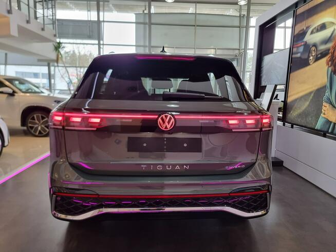 Volkswagen Tiguan R-Line Plus 1.5 eHybrid 272KM Pakiet Zimowy