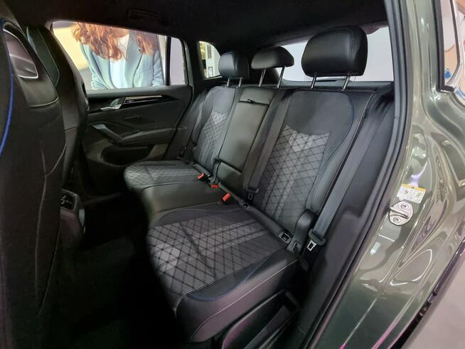 Volkswagen Tiguan R-Line Plus 1.5 eHybrid 272KM Pakiet Zimowy