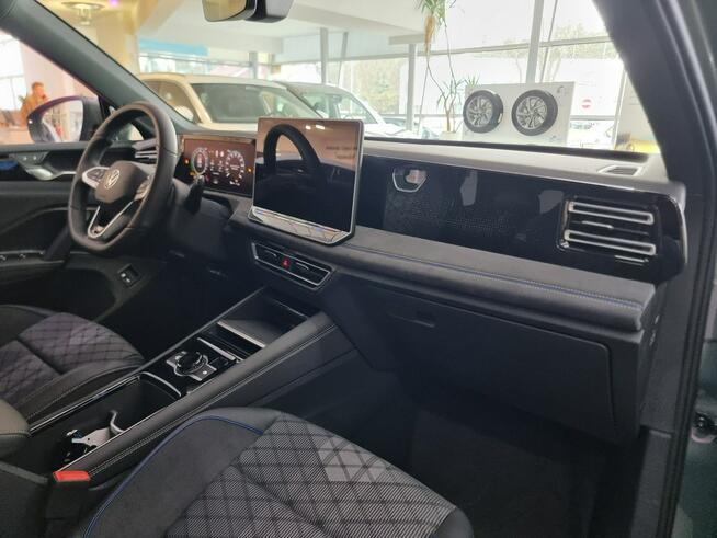 Volkswagen Tiguan R-Line Plus 1.5 eHybrid 272KM Pakiet Zimowy