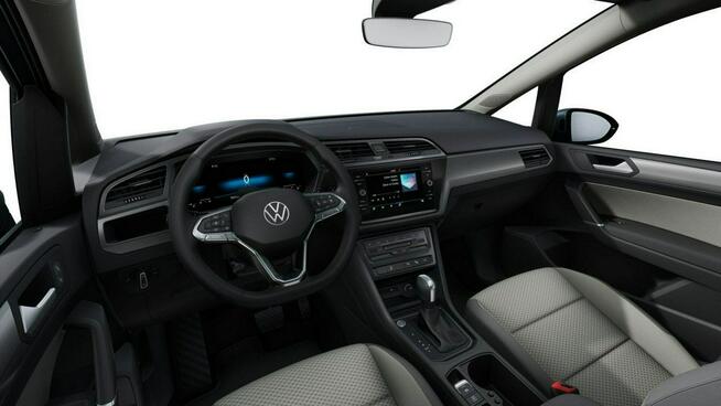 Volkswagen Touran Comfortline Plus 1.5 TSI 150 KM automat DSG Jasna tapicerka