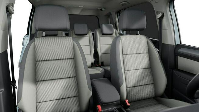 Volkswagen Touran Comfortline Plus 1.5 TSI 150 KM automat DSG Jasna tapicerka