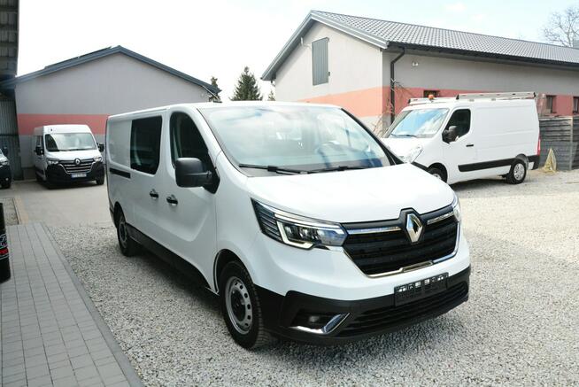 Renault Trafic long L2H1 brygadówka 7-osobowy 2,0 150KM pełna opcja 2-stronne drzwi