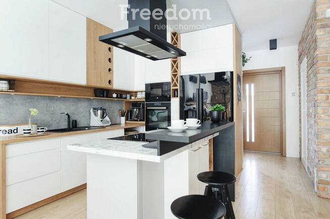 Dom w zabudowie biiźniaczej