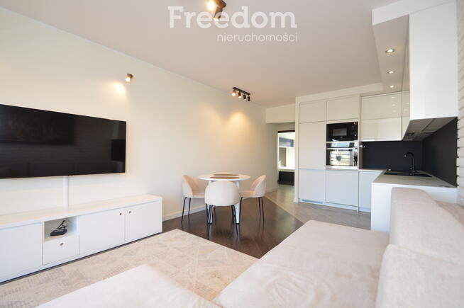 Przestronne 3 pokojowe mieszkanie do wynajęcia.