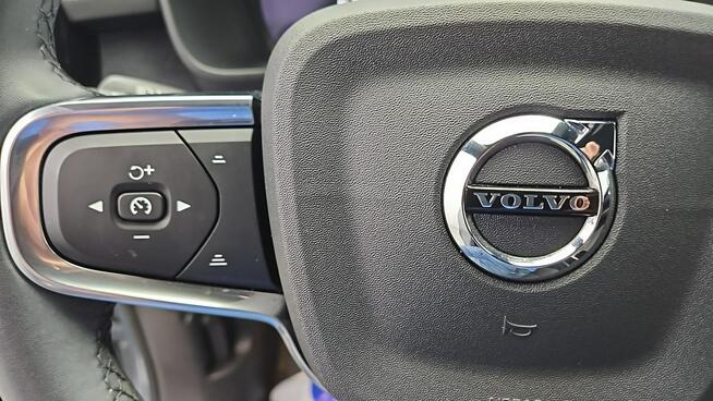 Volvo XC 40 BEV 73kWh P6 Recharge Core ! Z Polskiego Salonu ! Faktura Vat !