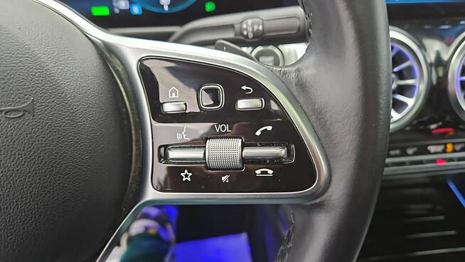 Mercedes EQB 66.5kWh 4-Matic Progressive ! Z Polskiego Salonu ! Faktura VAT !