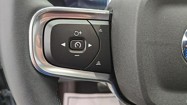 Volvo XC 40 73kWh P6 Recharge Plus aut ! Z Polskiego Salonu ! Faktura VAT !