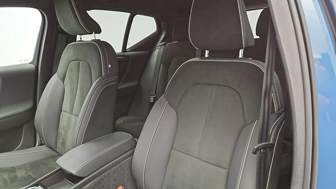 Volvo XC 40 Plug-In Hybrid Plus Bright aut ! Z Polskiego Salonu ! Faktura VAT !