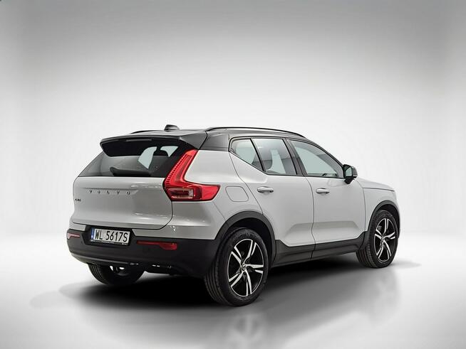 Volvo XC 40 Plug-In Hybrid R-Design aut ! Z Polskiego Salonu ! Faktura VAT !