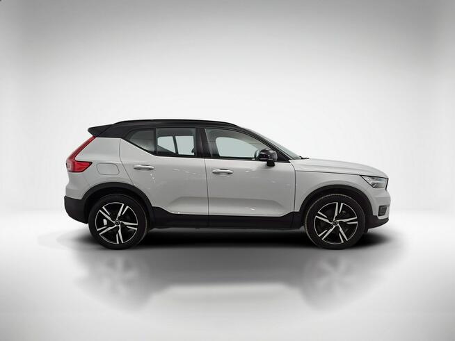 Volvo XC 40 Plug-In Hybrid R-Design aut ! Z Polskiego Salonu ! Faktura VAT !
