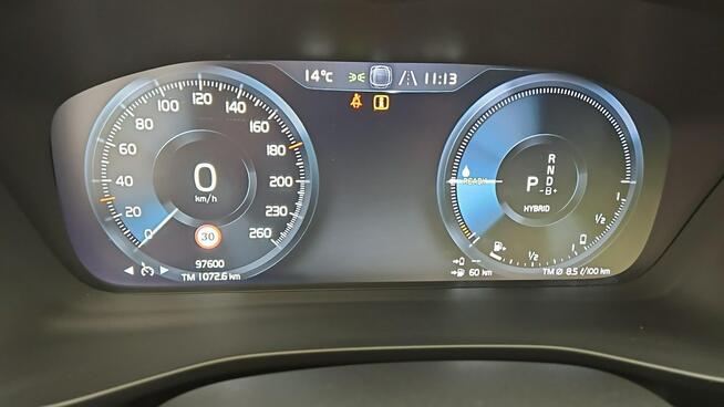 Volvo XC 40 Plug-In Hybrid R-Design aut ! Z Polskiego Salonu ! Faktura VAT !