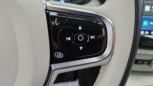Volvo XC 60 AWD Plus Bright aut ! Z Polskiego Salonu ! Faktura VAT !