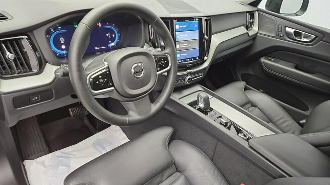 Volvo XC 60 Plus Dark aut ! Z Polskiego Salonu ! Faktura VAT !