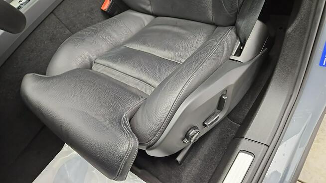 Volvo XC 60 Plus Dark aut ! Z Polskiego Salonu ! Faktura VAT !