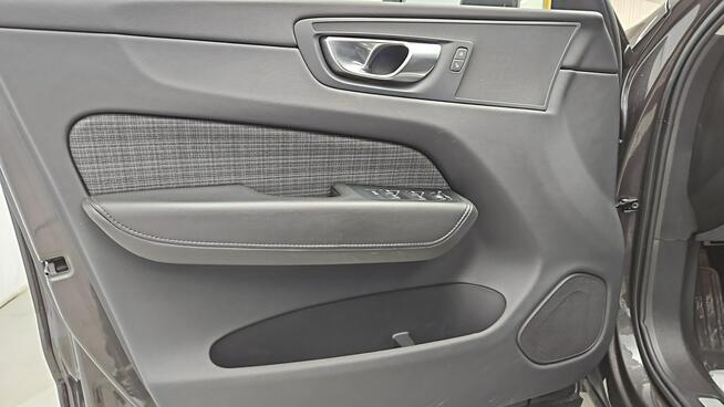 Volvo XC 60 B4 D Core aut ! Z Polskiego Salonu ! Faktura VAT !