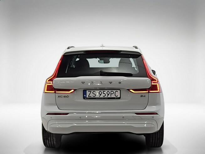 Volvo XC 60 Momentum Pro aut ! Z Polskiego Salonu ! Faktura VAT !