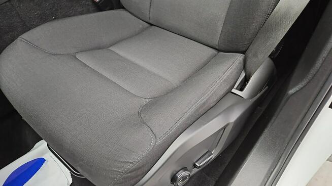 Volvo XC 60 Momentum Pro aut ! Z Polskiego Salonu ! Faktura VAT !