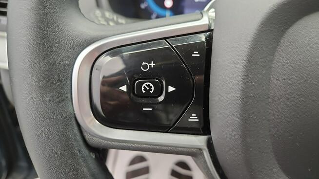Volvo XC 90 AWD Plus Bright 7os aut ! Z Polskiego Salonu ! Faktura VAT !