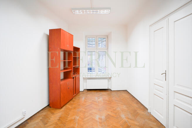 Lokal użytkowy 110m2 | ul. Krowoderska | centrum