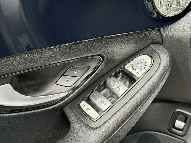 Mercedes C 200 D 136KM Avantgarde/Navi/Alufelgi//Skóry/el.klapa/Parktronic