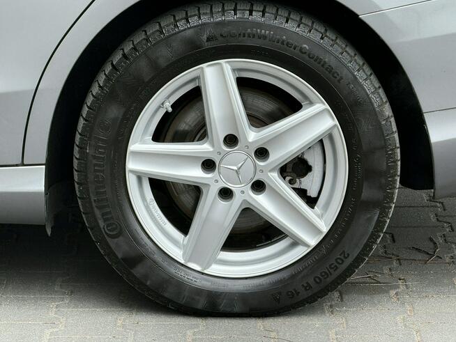 Mercedes C 200 D 136KM Avantgarde/Navi/Alufelgi//Skóry/el.klapa/Parktronic