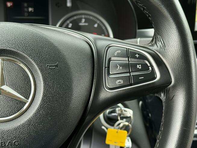 Mercedes C 200 D 136KM Avantgarde/Navi/Alufelgi//Skóry/el.klapa/Parktronic