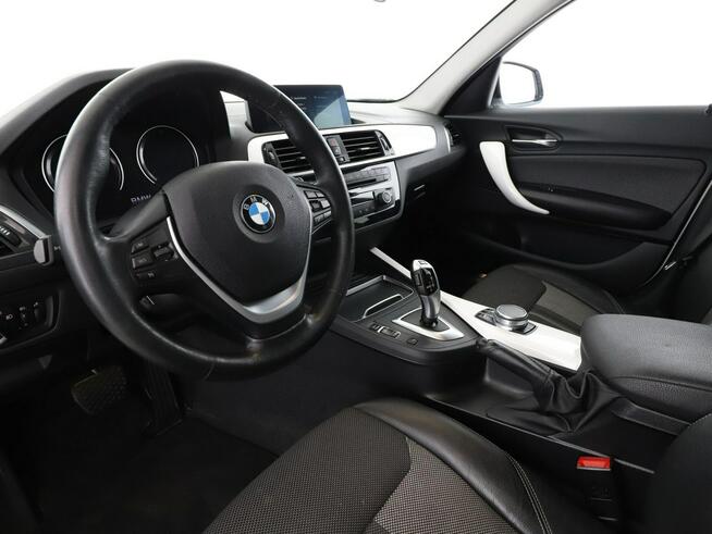 BMW 118 2.0d Automat Urban Line Navi Tempomat Grzane Fotele Kamera PDC FullLED