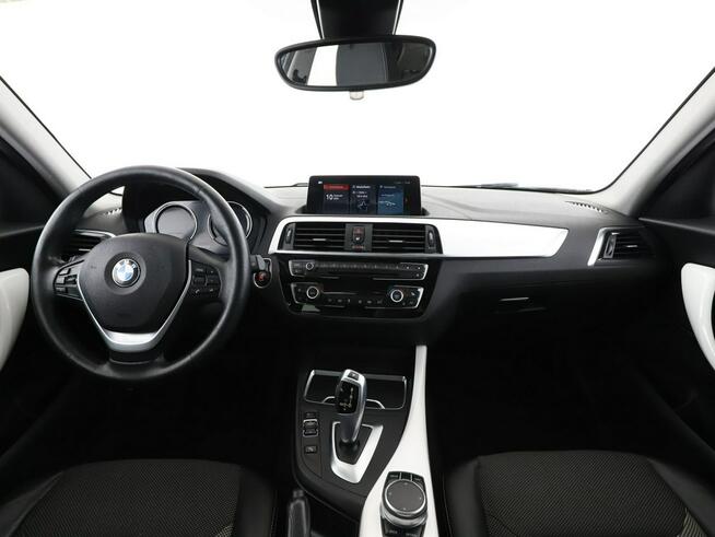 BMW 118 2.0d Automat Urban Line Navi Tempomat Grzane Fotele Kamera PDC FullLED