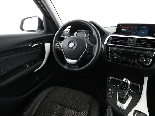 BMW 118 2.0d Automat Urban Line Navi Tempomat Grzane Fotele Kamera PDC FullLED