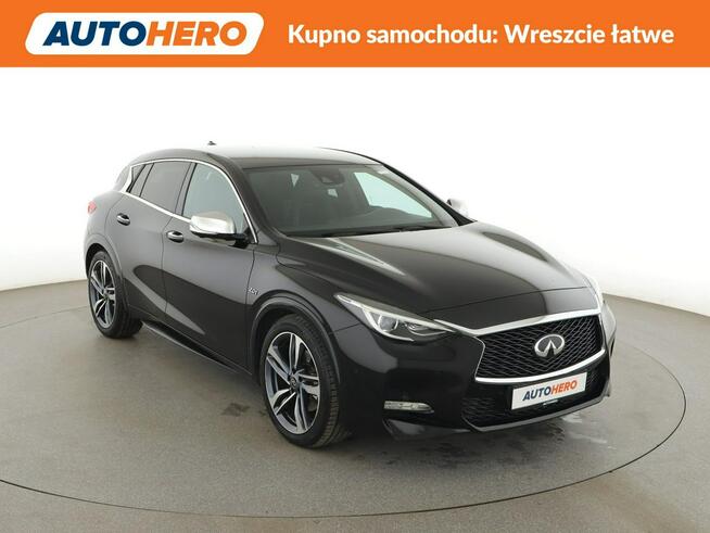 Infiniti Q30 4x4 automat skóra/alcantara navi klima auto grzane fotele