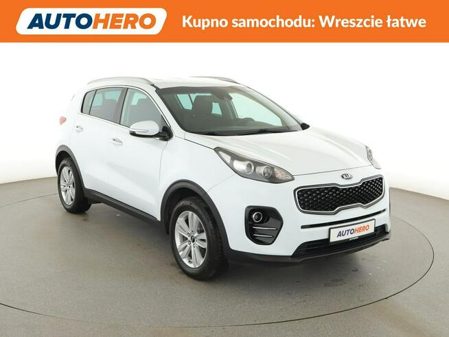Kia Sportage navi klima auto grzane fotele kamera i czujniki parkowania LED