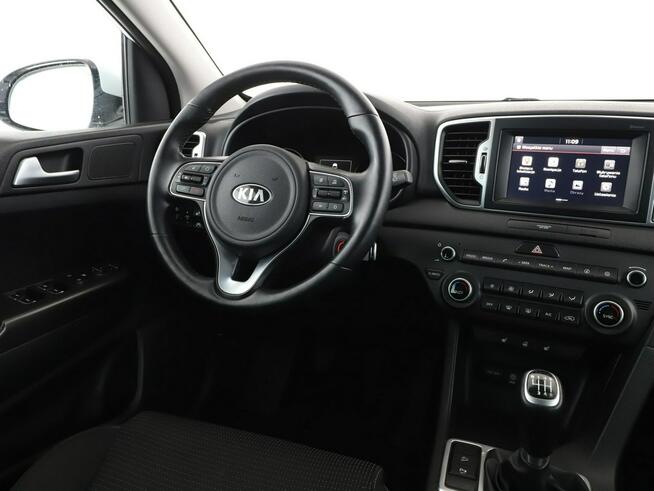 Kia Sportage navi klima auto grzane fotele kamera i czujniki parkowania LED
