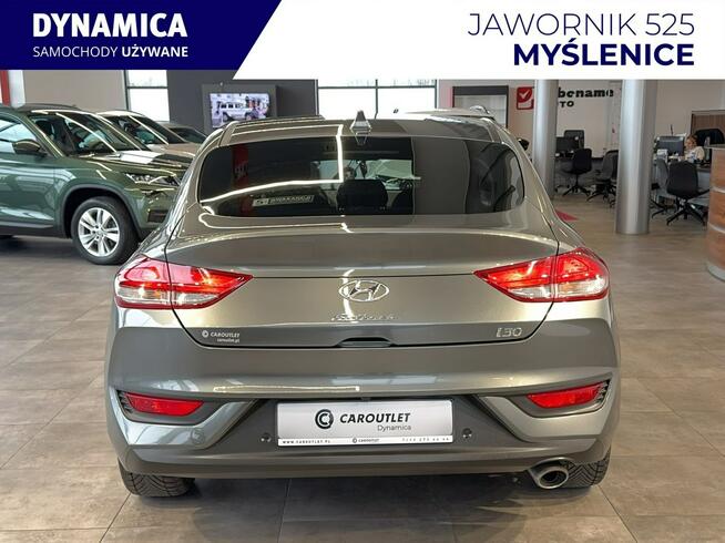 Hyundai i30 VAT 23% Fastback Smart 1.5T-GDI 48V 160KM DCT 2022 r., salon PL, I wł.