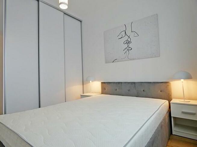 2 pokoje z miejscem w garażu- Janowiecka 29B