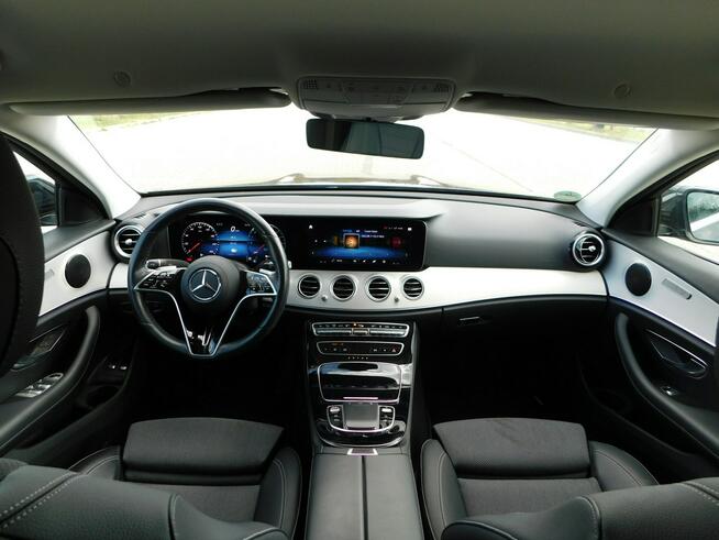 Mercedes E 320 z Gwarancją Bezwypadkowy Model 2022r