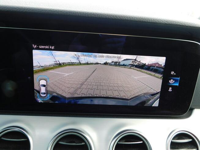 Mercedes E 320 z Gwarancją Bezwypadkowy Model 2022r