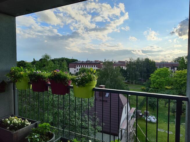 Apartament w osiedlu zamkniętym z garażem