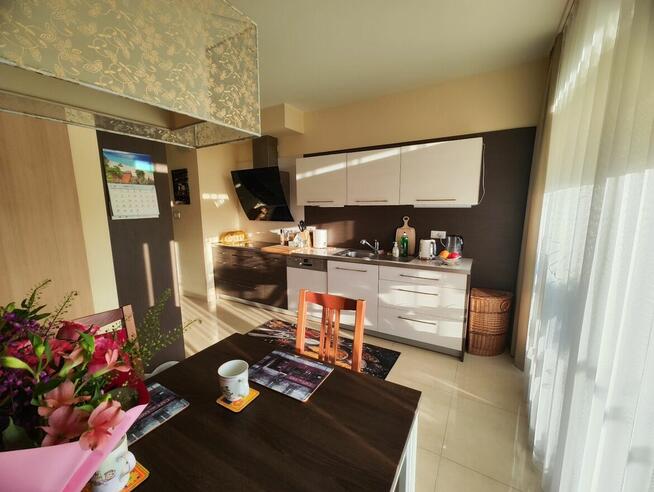 Apartament w osiedlu zamkniętym z garażem