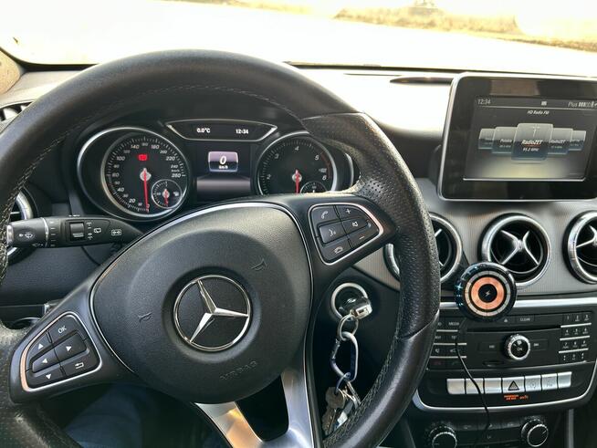 Mercedes Benz Cla 180 d shooting break