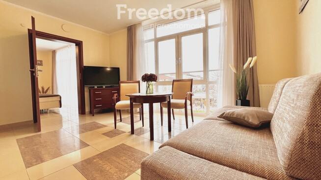 2 pokoje z Widokiem na Promenadę 2 min do plaży.