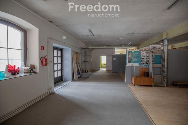 Lokal użytkowy 600 m² z rampą – idealny pod biznes