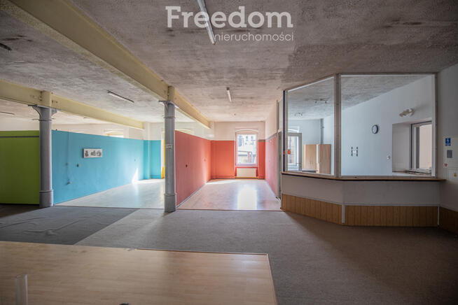 Lokal użytkowy 600 m² z rampą – idealny pod biznes