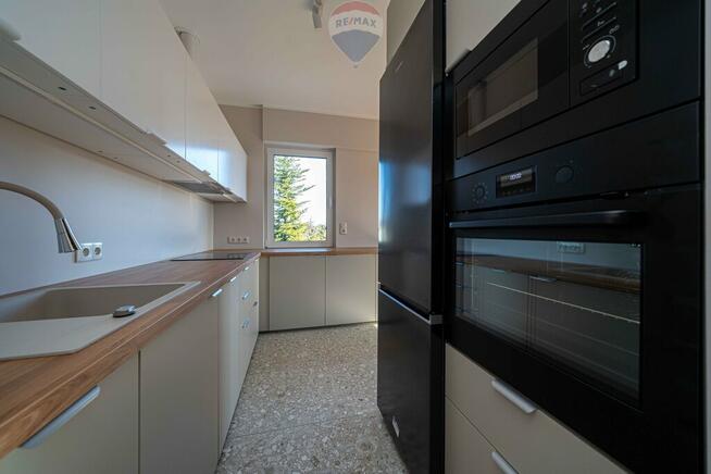 Na sprzedaż 3 pokoje z ogrodem i garażem Złotniki